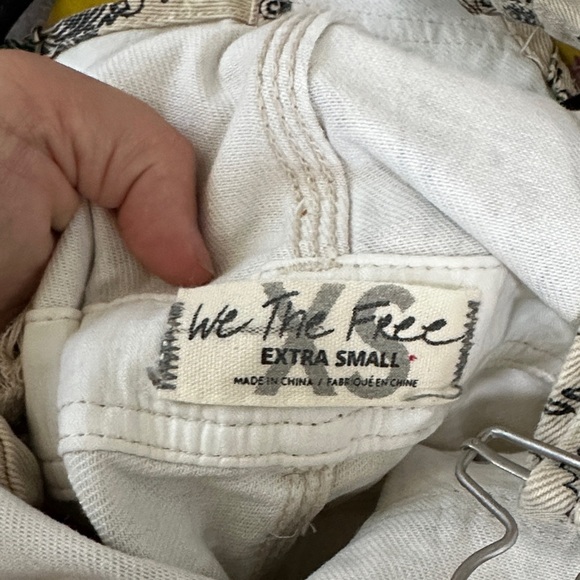 EUC Free People boyfriend printed bandana paisley overalls sz XS - Picture 8 of 8